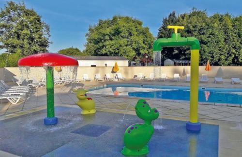 Anne Marie Vous Accueilles Dans Son Logement Familiale Pour 6 Personnes 3 Chambres Confortable Proche D Europa Park A Boofzheim Dans Camping 3 Etoiles Εξωτερικό φωτογραφία